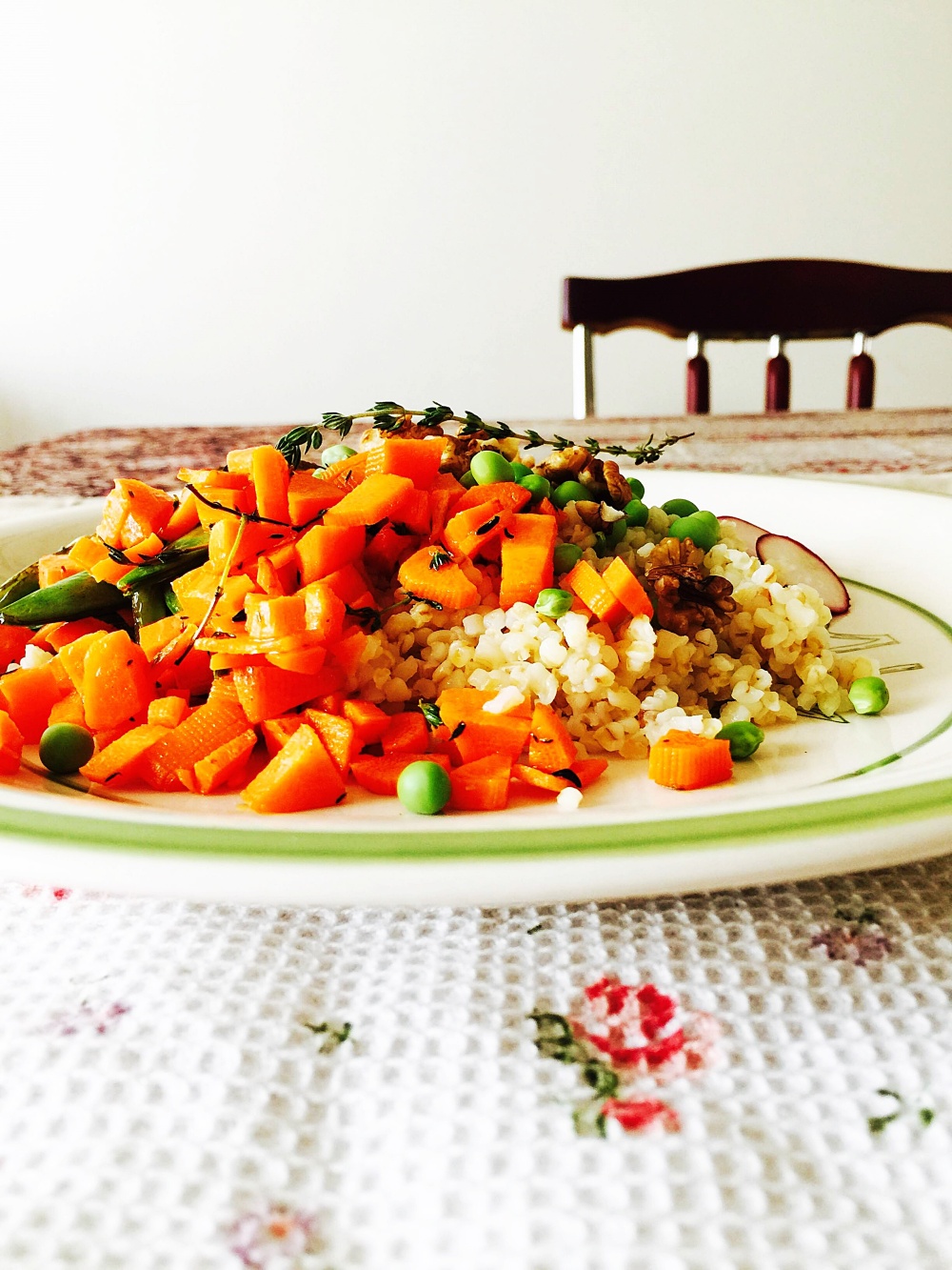balsamic peas and thyme roasted carrots w wholewheat bulgar 10